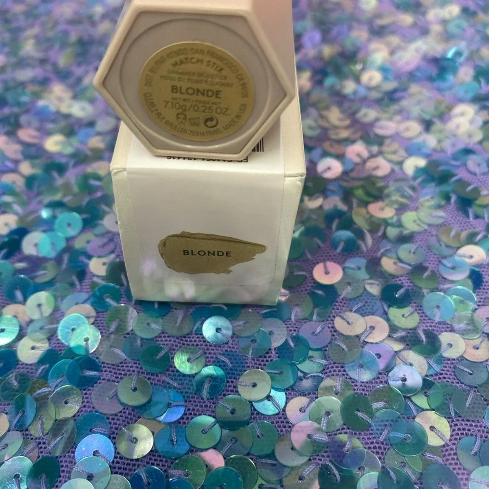 Fenty Beauty by Rihanna Match Stix Shimmer Skinstick in Blonde 100%‎ Authentic